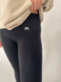 Pocket Leggings & Free Sports Bra BUNDLE - Empire Activewear