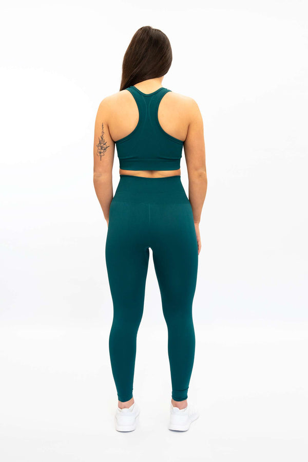 Great supportive sports bra/ seamless/ for all high impact activities. Hold everything in place